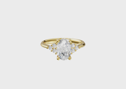 The Nuage Oval Lab Diamond Ring